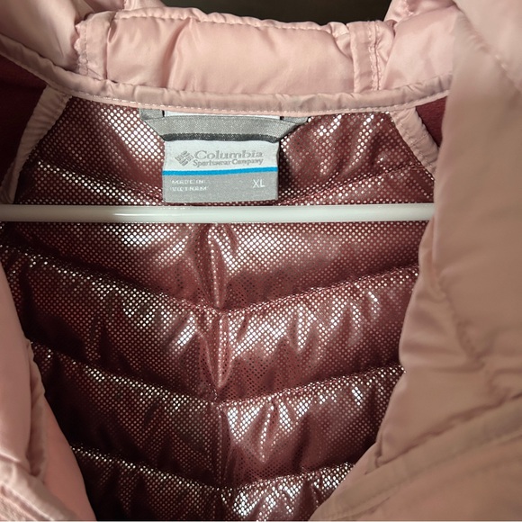 Women's Columbia Two-Tone Pink Jacket with Omni-Heat - Picture 2 of 7